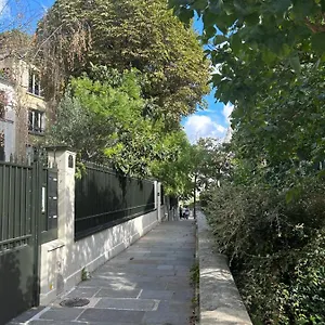 Appartement Private Next To Train B 100meter, Easy Go To Centre Ville, Not Whole, Cachan