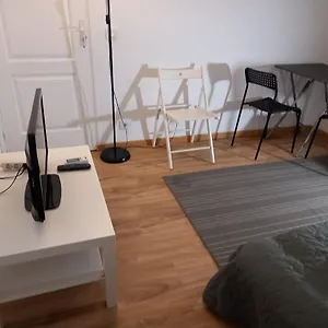 Appartement Au 1 Etage Pavillon à 5 Minutes De Paris, Cachan