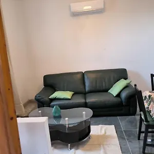 Appartement Pavillon Sur Cour 2 étage Avec Escalier Colimaçon 5 Mn Paris, Cachan
